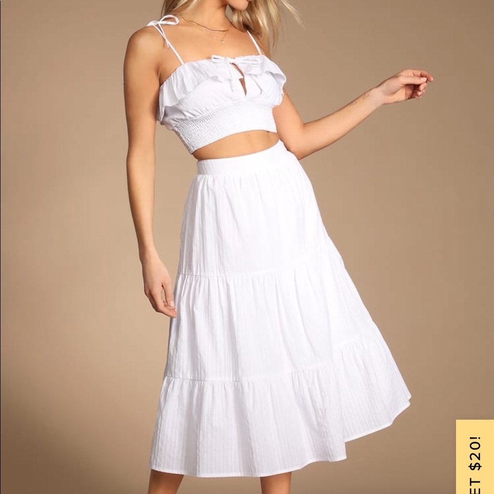 NWOT Lulu’s two piece set white line crop top midi skirt
